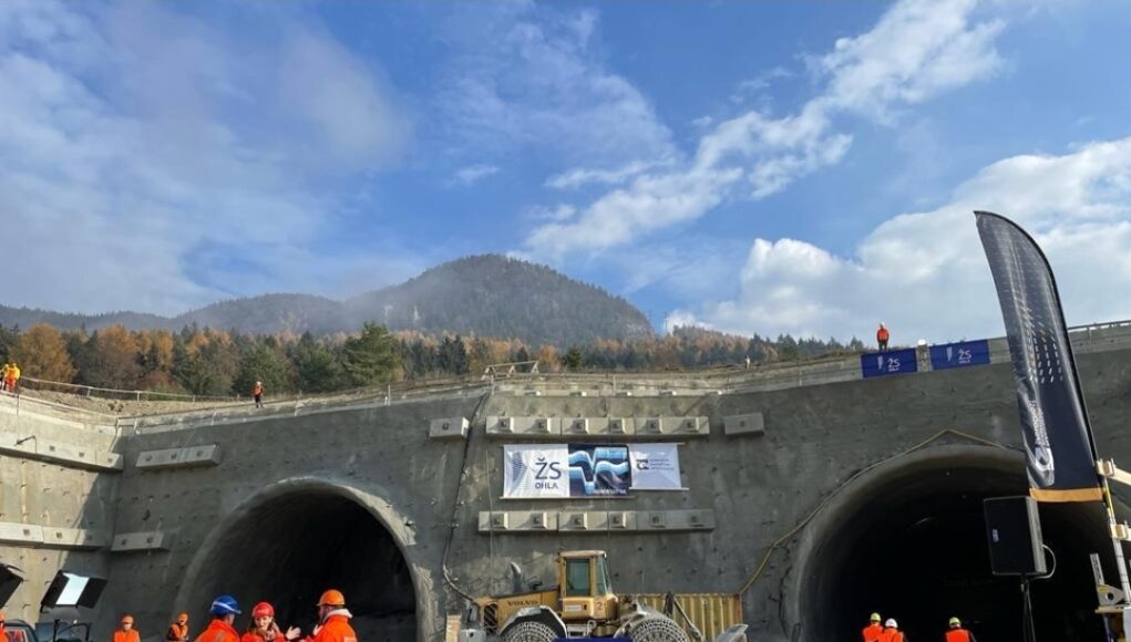 Screenshot_20261003_160020_ChatGPT