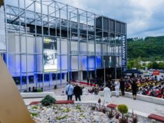 Warholovo múzeum láka tisíce návštevníkov. Za jediný mesiac ich prišlo viac ako 11-tisíc